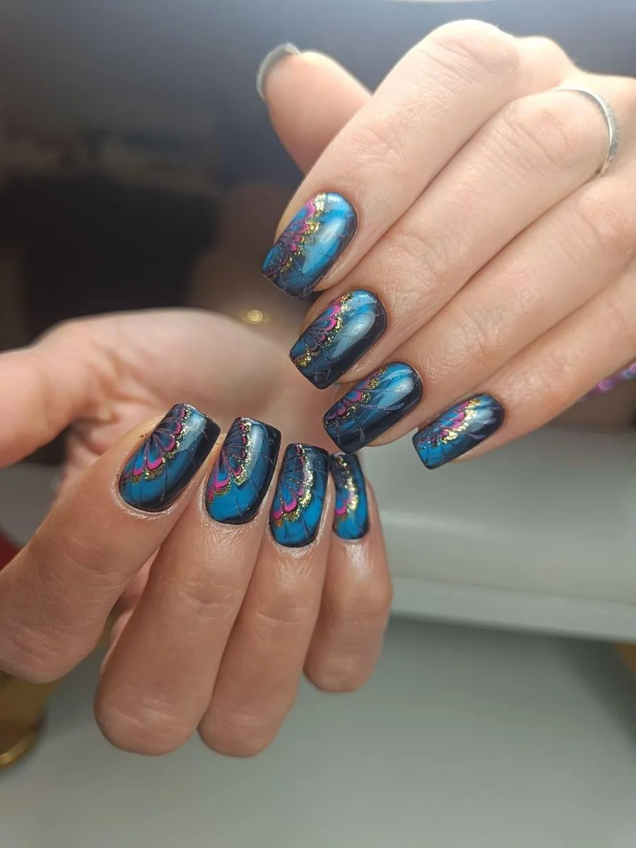 Paznokcie hybrydowe różowe — salon kosmetyczny MaeStria Lublin